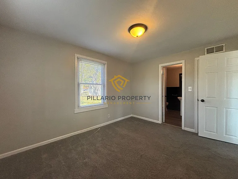 3021 Delaware St — Photo 13