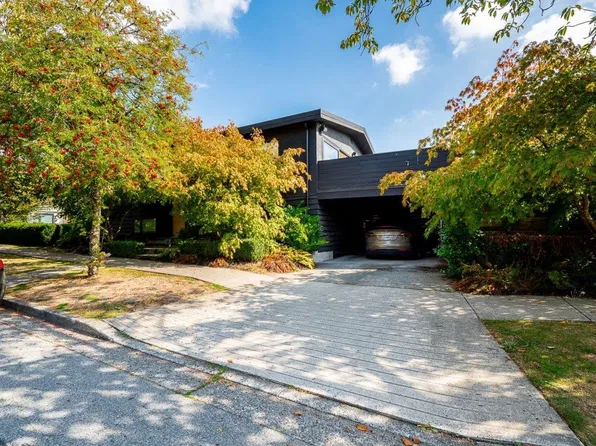 8330 Adera St, Vancouver, BC V6P 5E5
