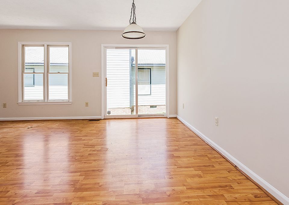 1st image of 2810 Copenhagen Dr
