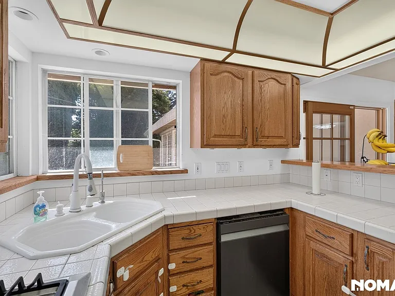 3184 Durant Ave — Photo 24