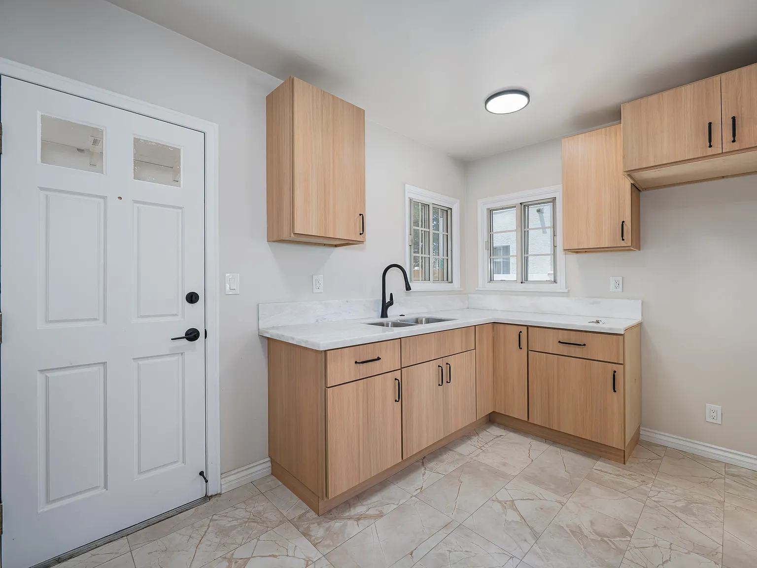 2 bed, 788 sqft, $2,599 — Photo 4