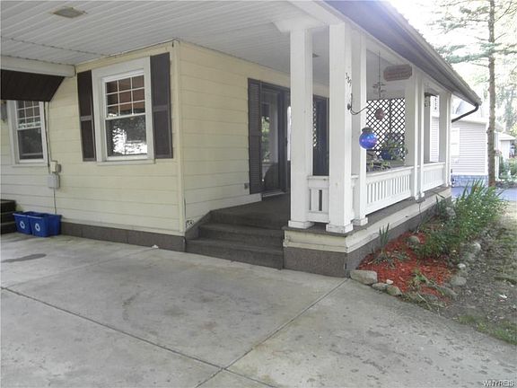 4th image of 389 Central Ave