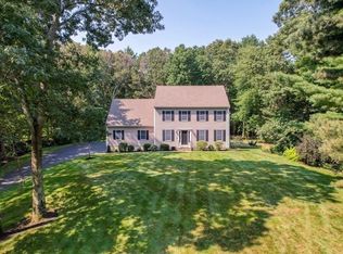 916 Washington St, Franklin, MA 02038