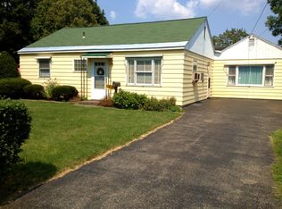 114 Lindbergh Rd, Syracuse, NY 13205