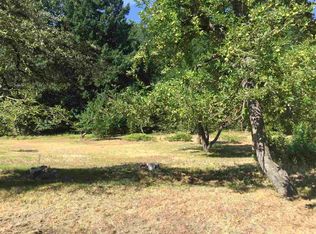 1721 N Old Stage Rd, Mount Shasta, CA 96067