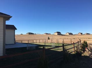 10404 Steamboat Ln, Cheyenne, WY 82009