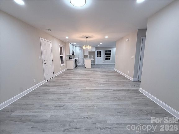 3rd image of 124 Peace Ln