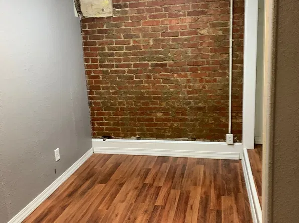 312 W. Walnut St, 312 W Walnut St #E, Springfield, MO 65806