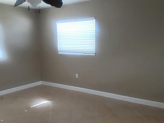4th image of 2495 NE Elaine St