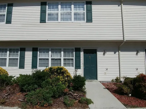 87 Century Ct, Swansboro, NC 28584