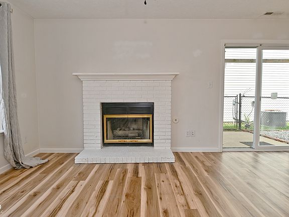 5th image of 347 Lake Ridge Ln