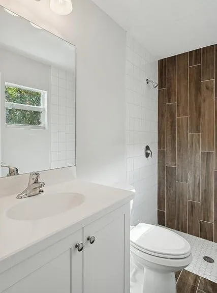 636 35th St — Photo 10