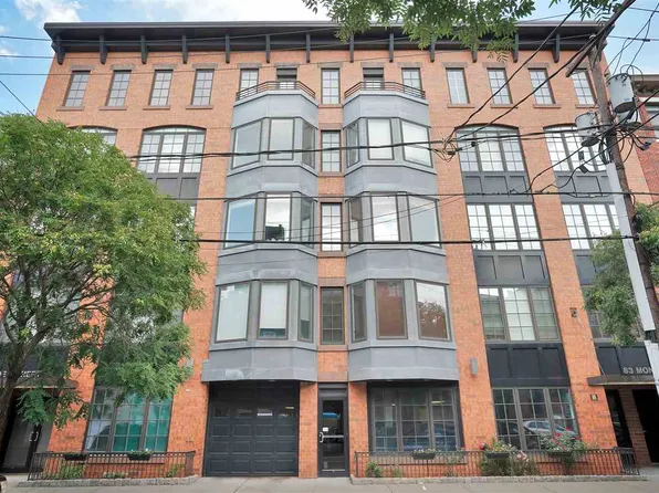 83 Monroe Street image 1 of 21