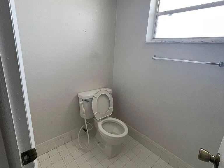 14180 SW 87th St #304 — Photo 8