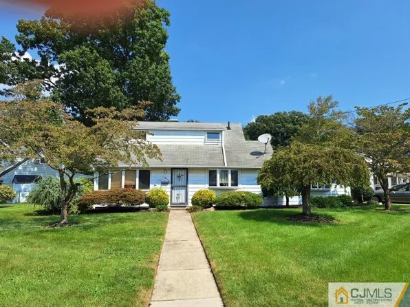31 Marshall Pl, Sayreville, NJ 08872