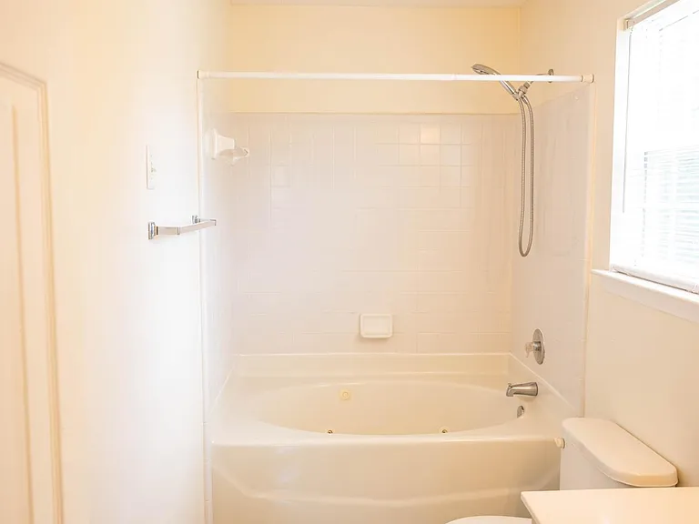 5320 Starflower Dr — Photo 10