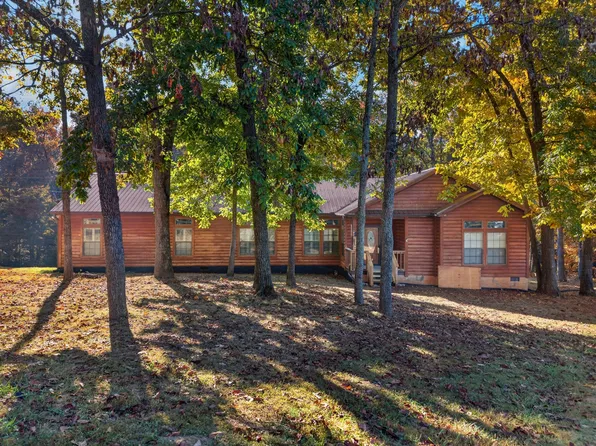 324 Deer Trail Dr, Dandridge, TN 37725
