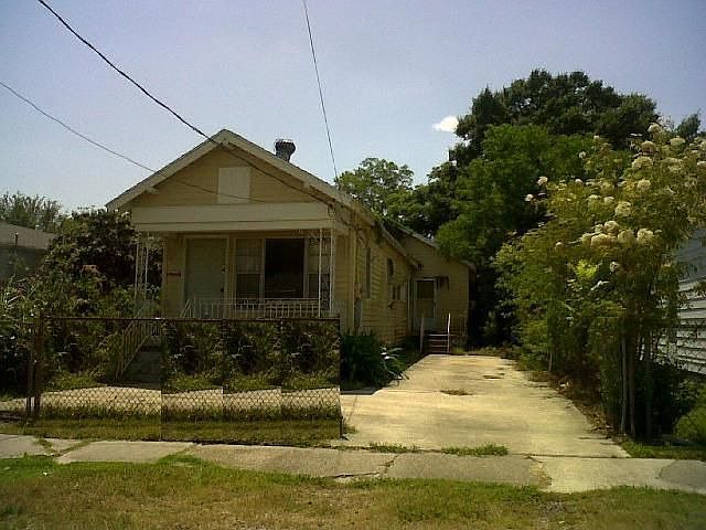 1st image of 439 Wagner St