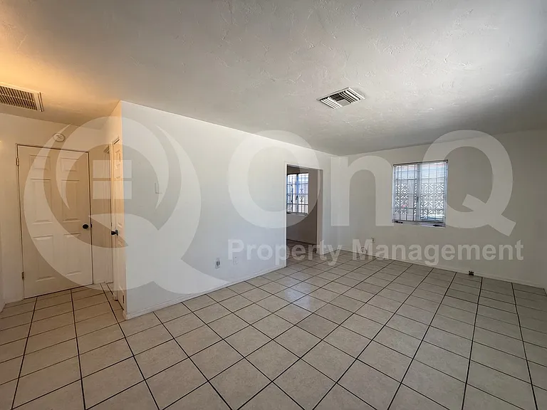 4602 E Calle Corta — Photo 5