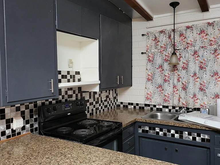 S Palo Verde Dr — Photo 2