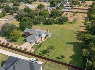 448 Country Ridge Ln, Red Oak, TX 75154