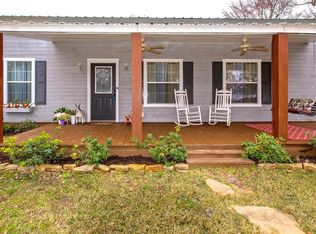 41128 Center Hill Rd, Hempstead, TX 77445