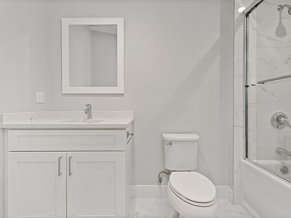 3rd image of 135 Hancock St #10