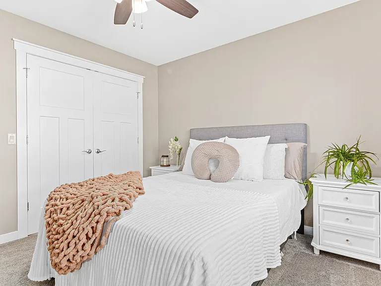 898 Brentwood Cir — Photo 19