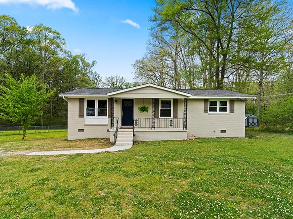 1013 Northside Dr E, Greenwood, SC 29649