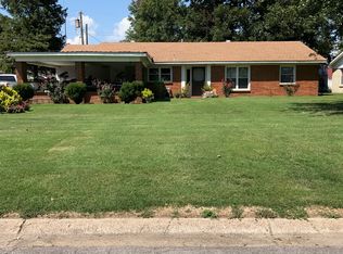 724 E 9th St, Portageville, MO 63873