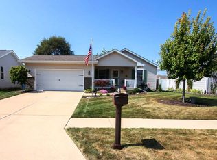 1820 13th St, Silvis, IL 61282