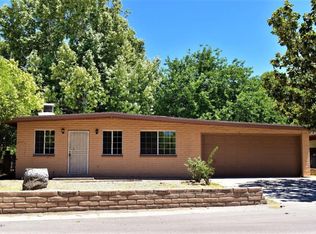 743 W Lakeview Pl, Nogales, AZ 85621