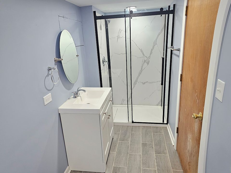 1st image of 6828 S East End Ave #1