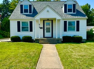 914 Leith Ave, Waukegan, IL 60085