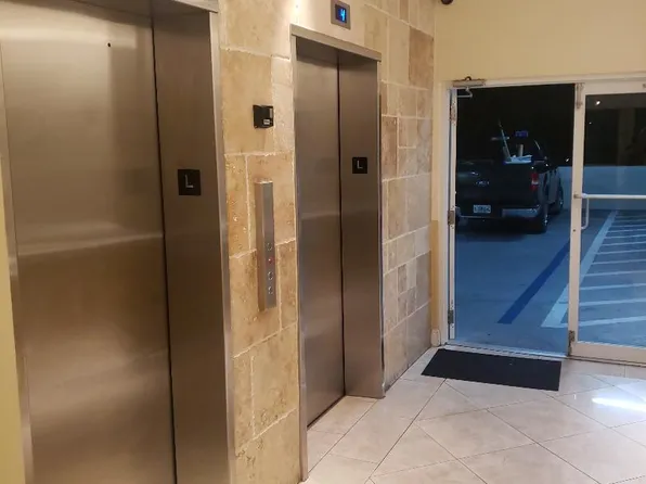 406 NW 22nd Ave APT 404, Miami, FL 33125