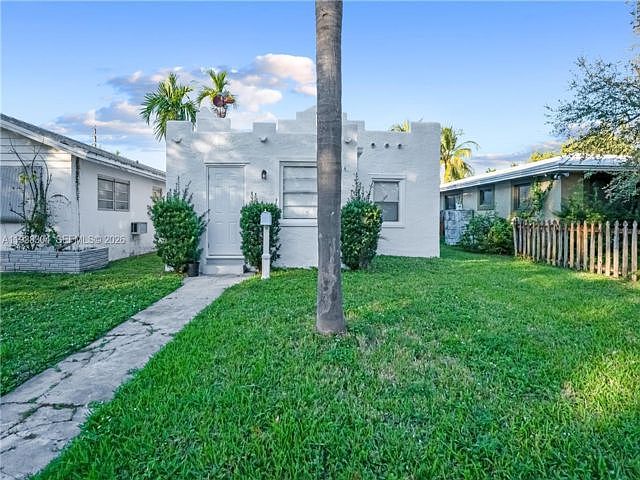 1st image of 1505 Monroe St