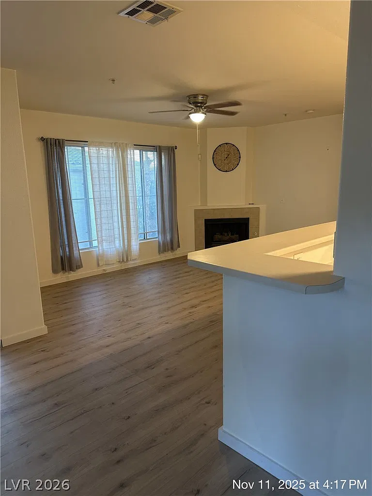 3 bed, 2.0 bath, 1437 sqft, $1,500 — Photo 2