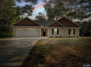 993 Old Cullman Rd, Arab, AL 35016