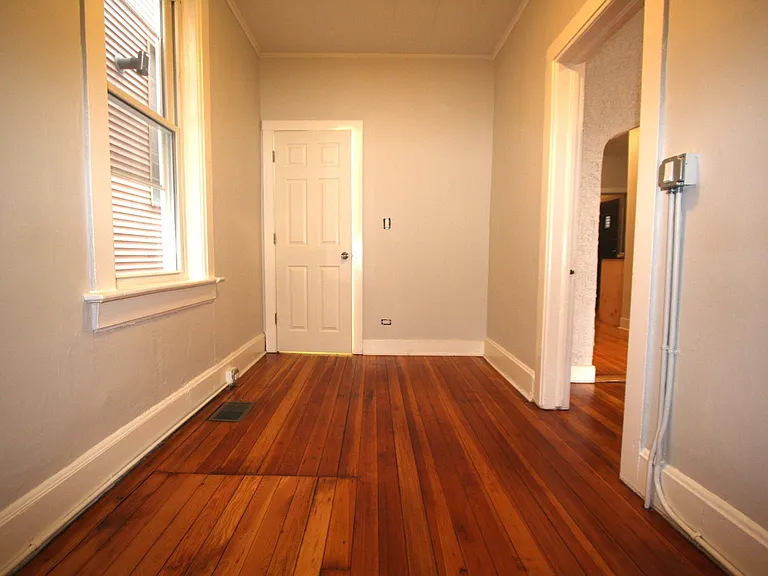 2525 N Wayne Ave #1F — Photo 6
