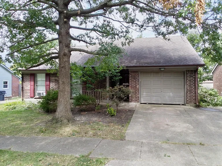 3485 Colonnade Dr — Photo 1