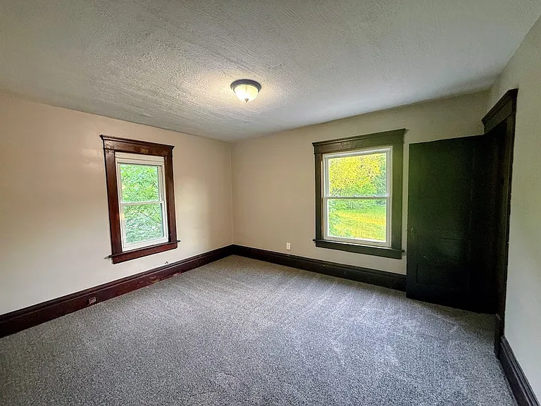 836 Stadelman Ave — Photo 9