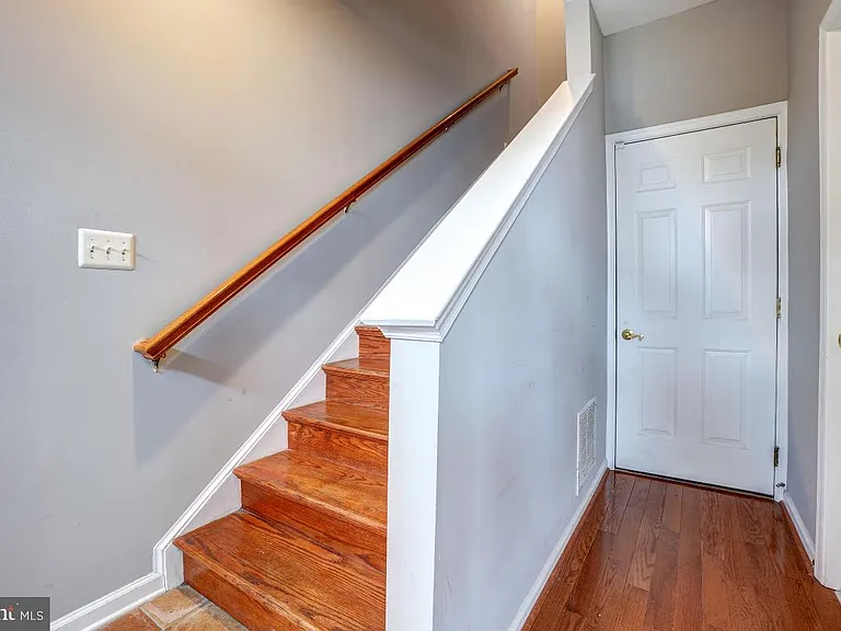 4281 S Capitol St SW — Photo 33