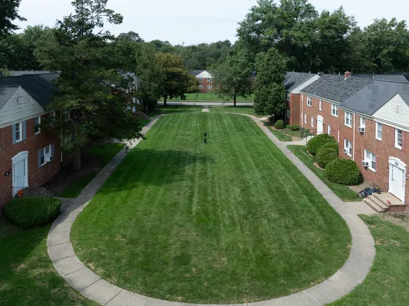 The Woods of Fairlawn, 17 Manor Rd #832a86945, Akron, OH 44313