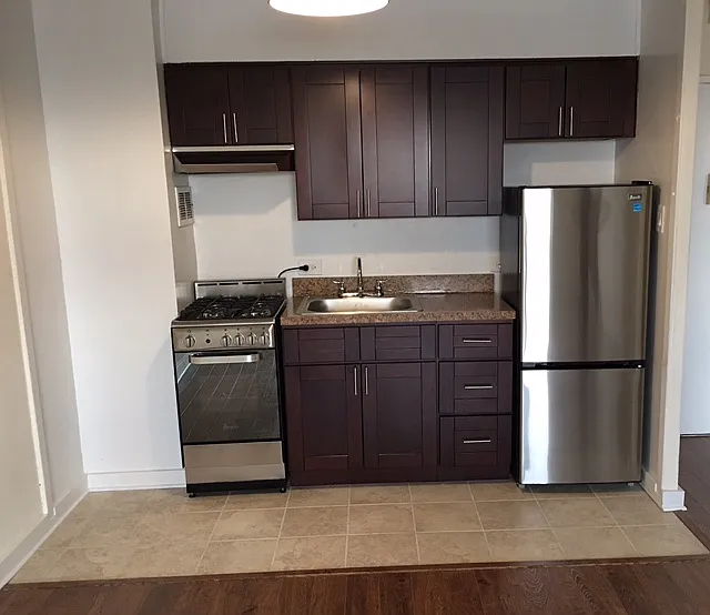 Park Heights Apartments — Photo 9