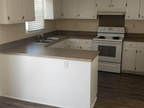 2nd image of 3929 Aaa3 Sterling Pointe Dr