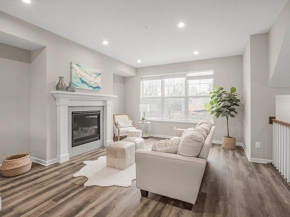 3rd image of 2189 Gateway Hill Rd