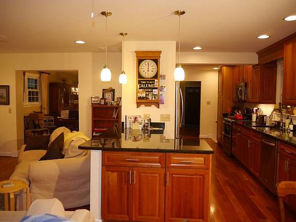 4th image of 4515 Exeter Street Annandale Va