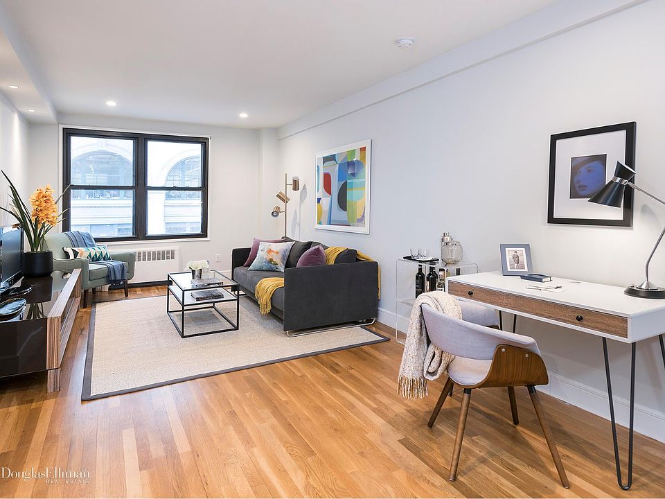 1st image of 60 9th Ave Unit 304