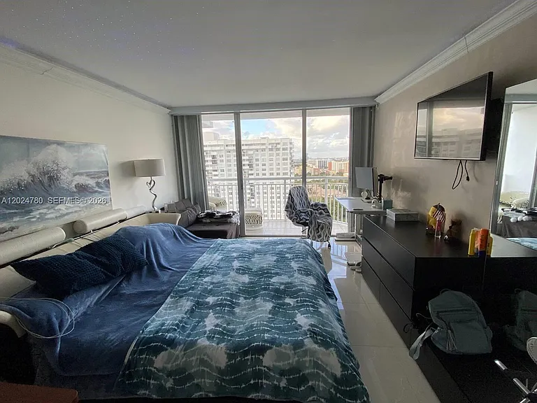 18081 Biscayne Blvd #1904 — Photo 16