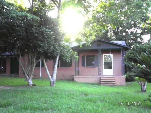 2032 Lou Ave, Sneads, FL 32460